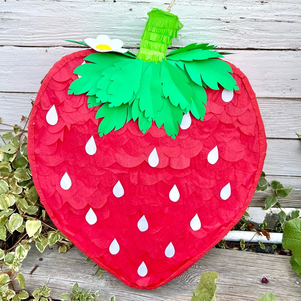 Strawberry Piñata
